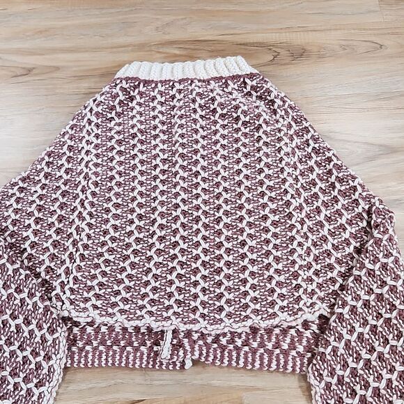 EUC Simply Noelle Dusty Rose/Cream Button Up Shawl - Picture 7 of 7